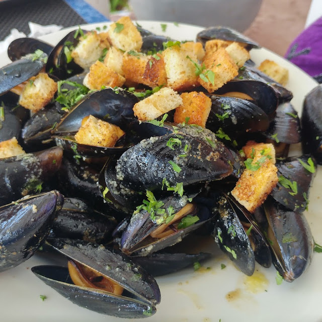 Sauteed Mussels