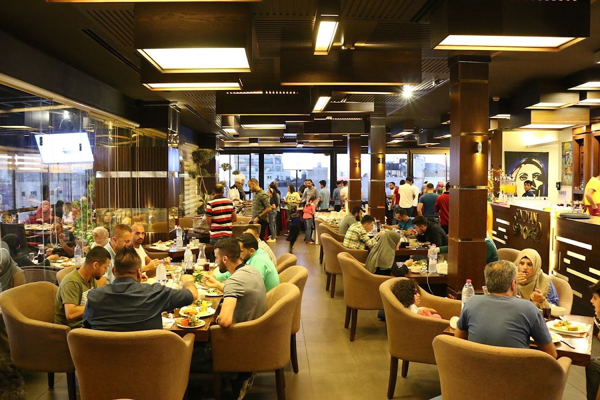 Sindyan Restaurant & Cafe