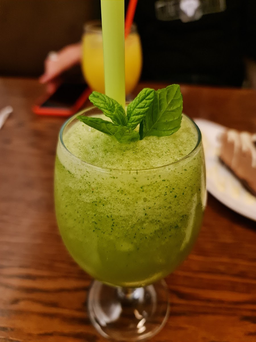 Sindyan Restaurant & Cafe - Photo 3
