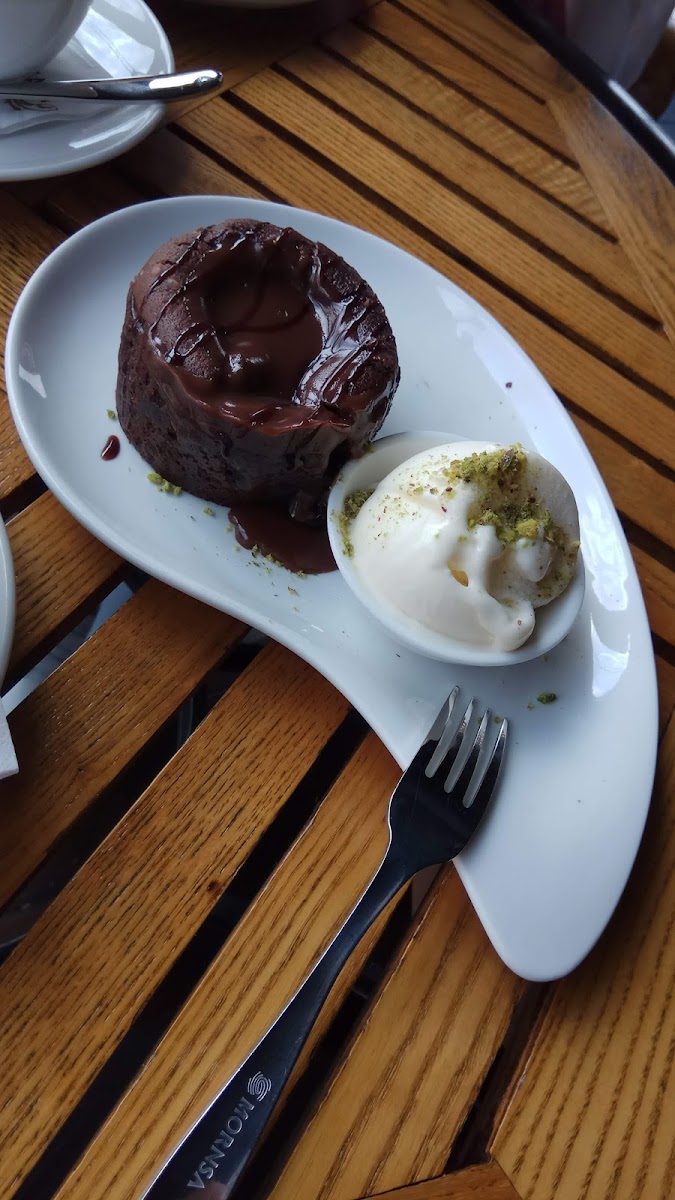 Sindyan Restaurant & Cafe - Photo 4