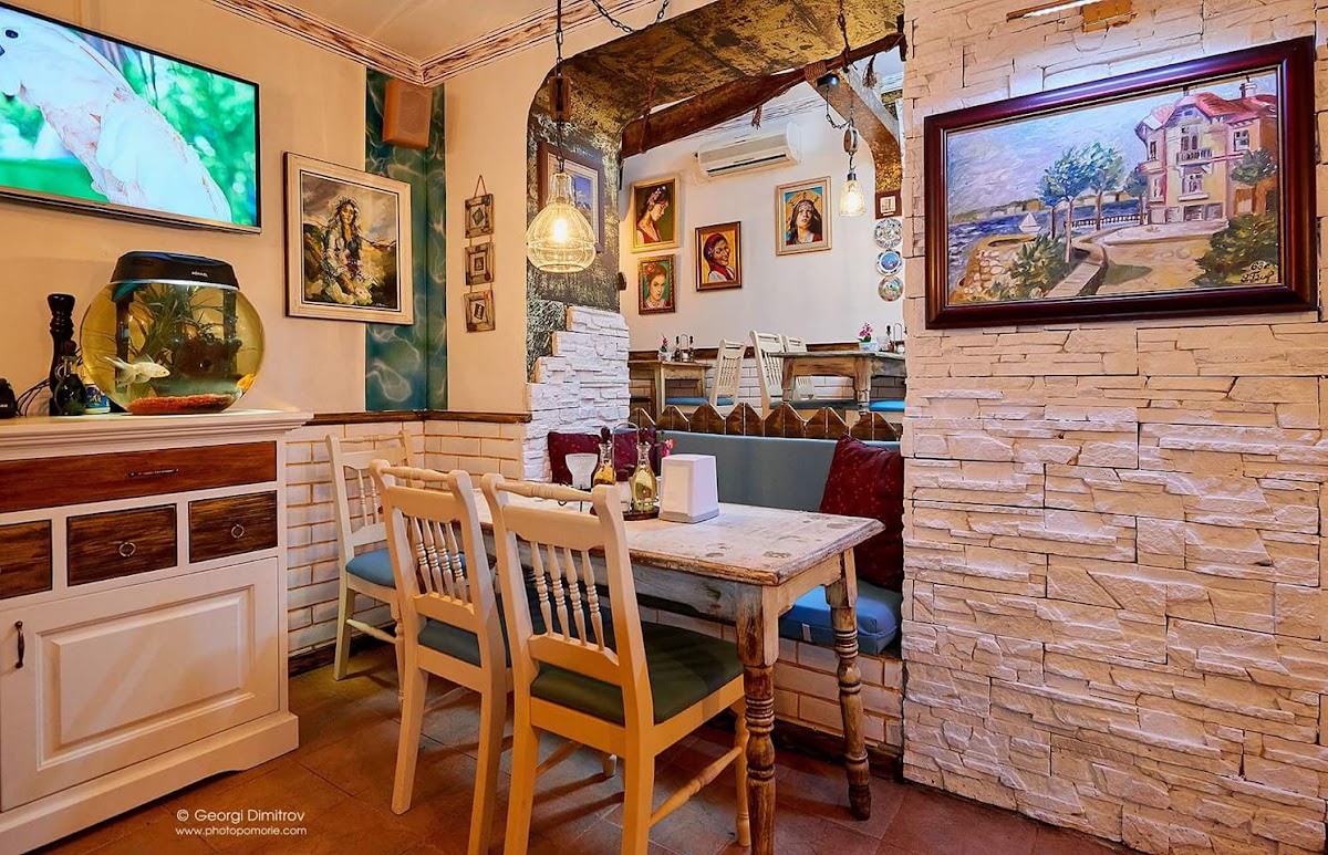 Sveti Nikola Bistro