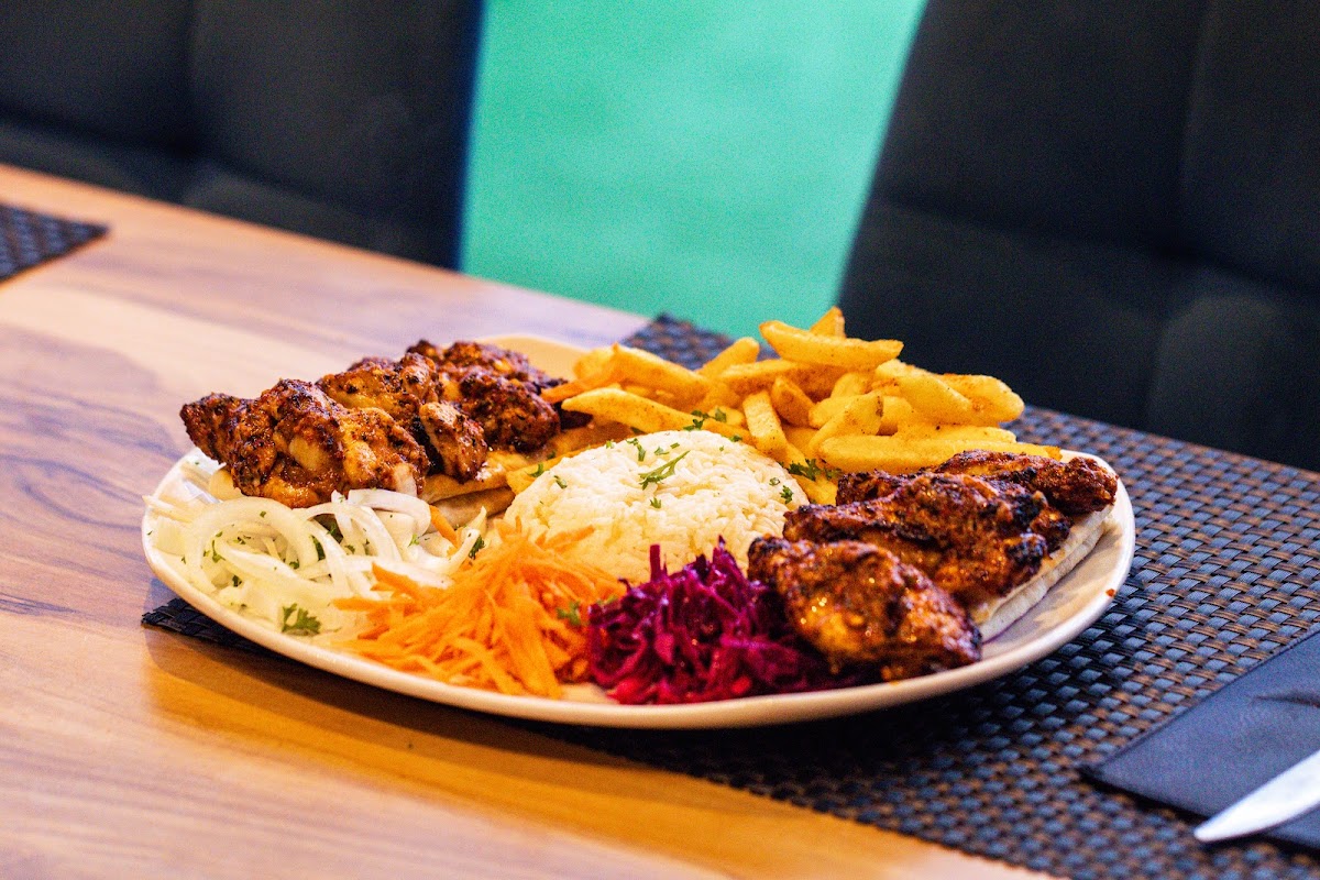 ZEETAN TURKISH RESTAURANT - Photo 3