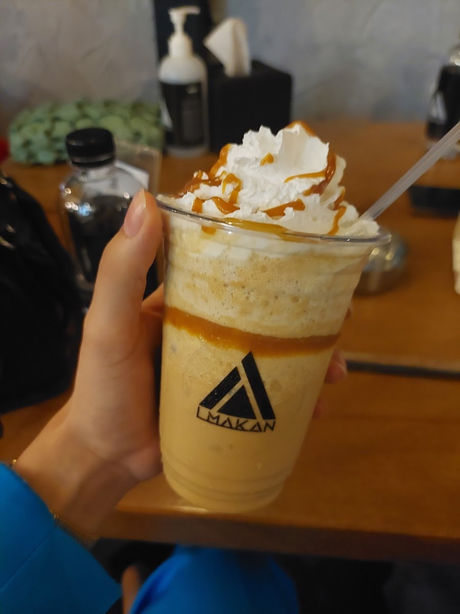 Almakan cafe - Photo 9