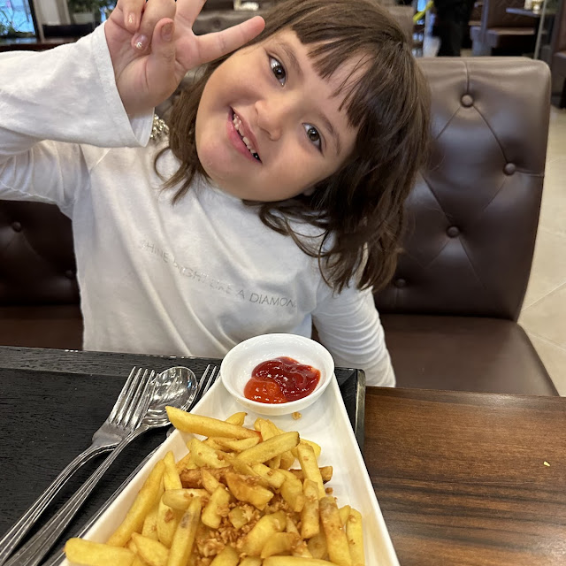 Chips with Tomato Sauce