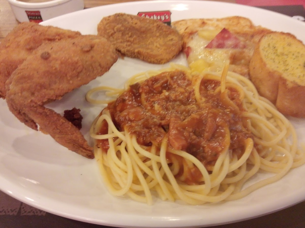 Shakey's Pizza Parlor - Matalino - Photo 1