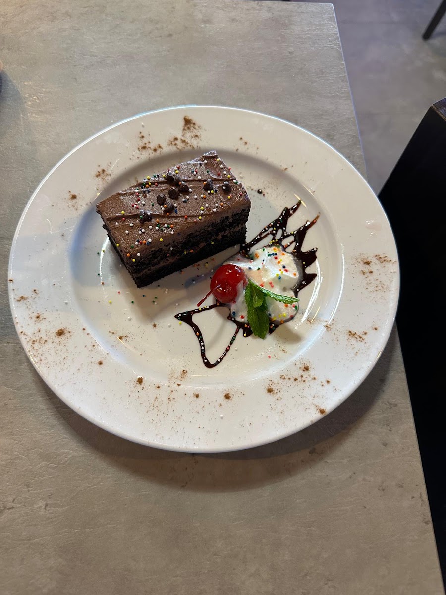 Mambos Grill Restaurant - Photo 4