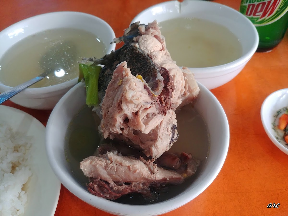 Parrt Ebelle Seafood Restaurant - Photo 6