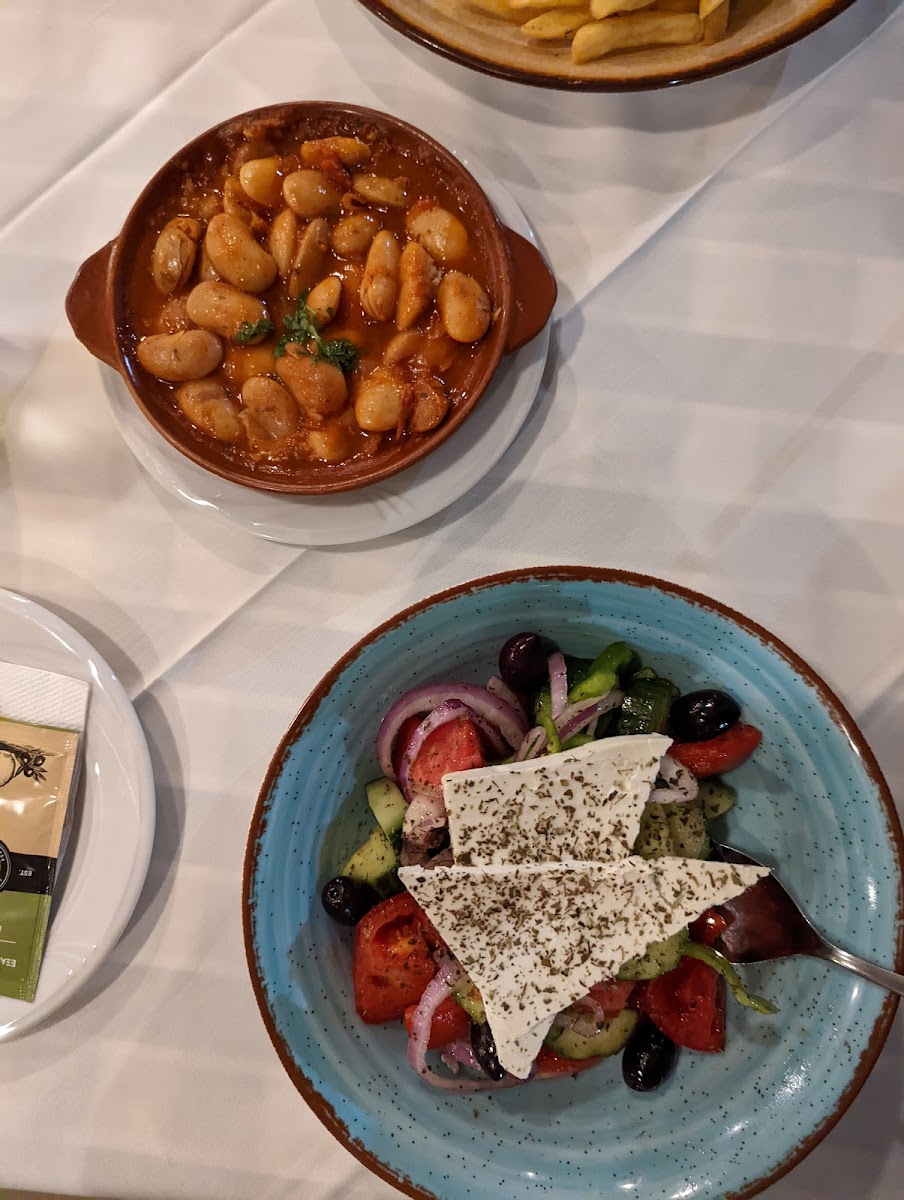 Oneiro Taverna - Photo 9