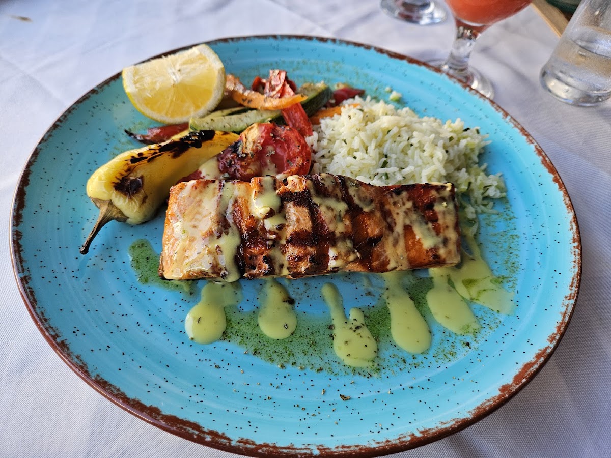 Oneiro Taverna - Photo 5