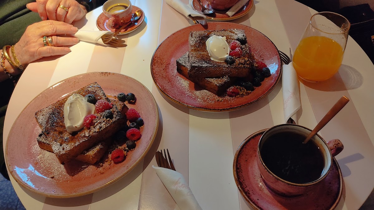 Beverly Cafe - Valencia - Photo 4