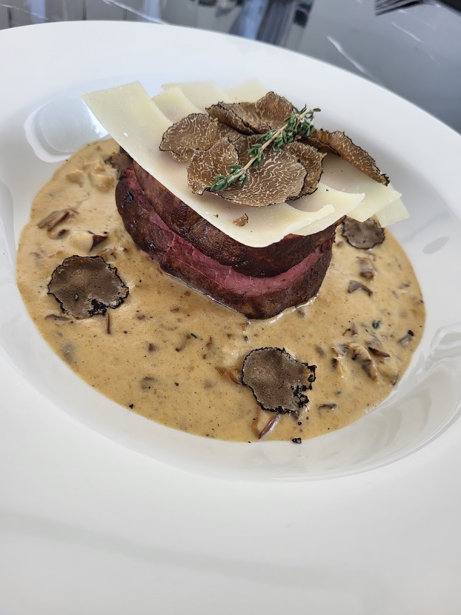 Cico's Italian Restaurant - Photo 3