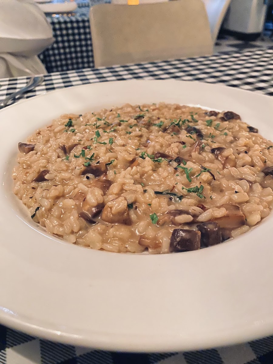 Cico's Italian Restaurant - Photo 5