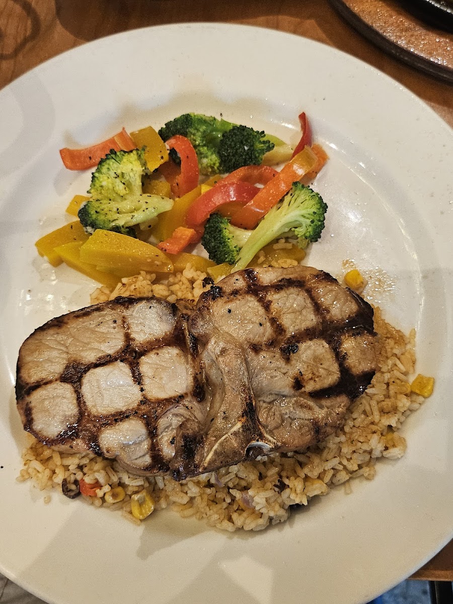 Chili's U.P. Town Center - Photo 8