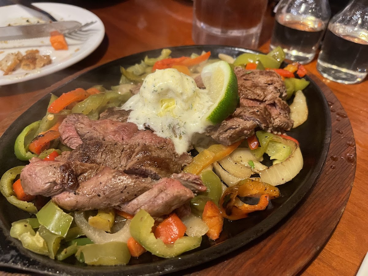 Chili's U.P. Town Center - Photo 5