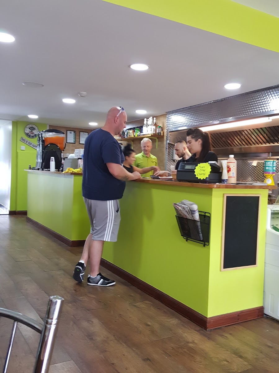 Lordswood Cafe - Photo 7