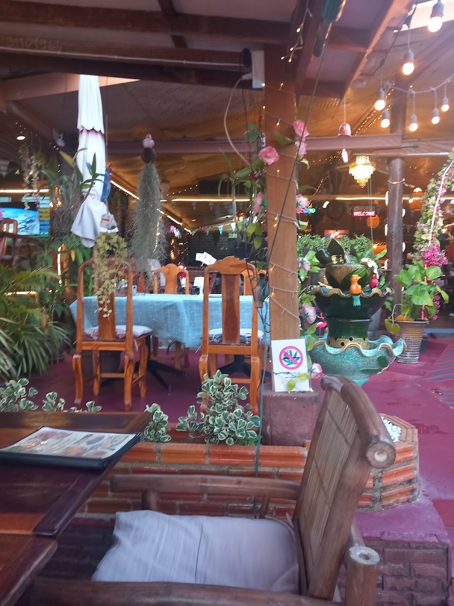 Tiffy's Cafe & Restaurant - Photo 4
