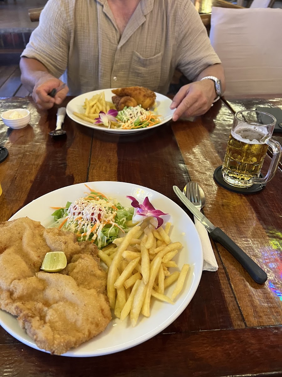 Tiffy's Cafe & Restaurant - Photo 8