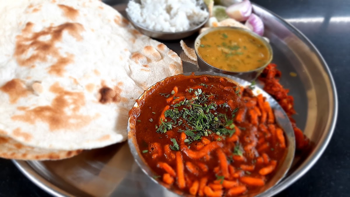 Hotel Poona Veg Nonveg Uruli devachi - Photo 8