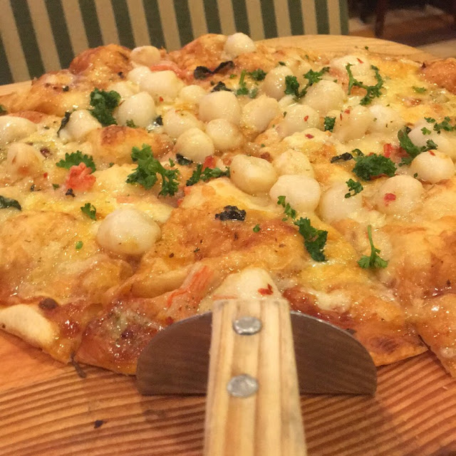 Scallop Pizza