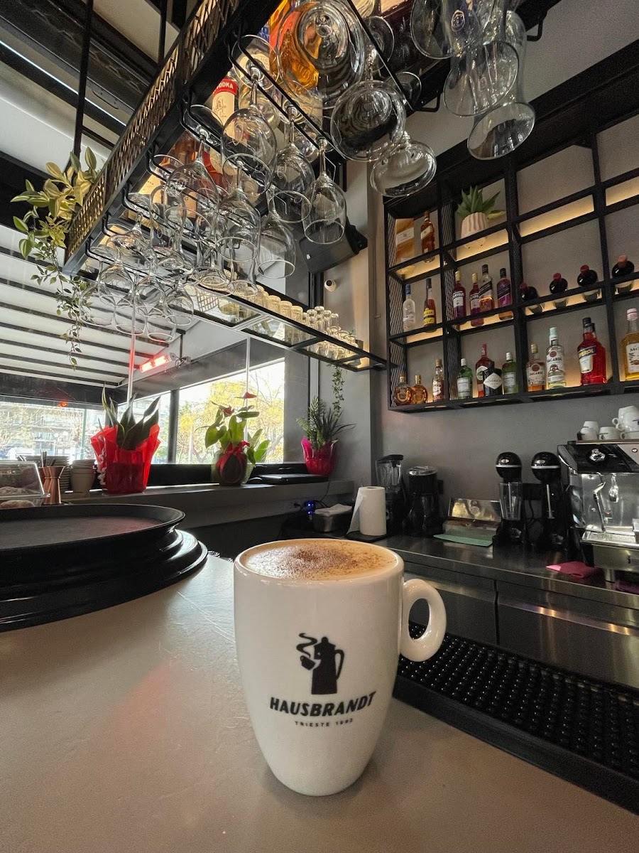 L'amour Cafe Victoria - Photo 2