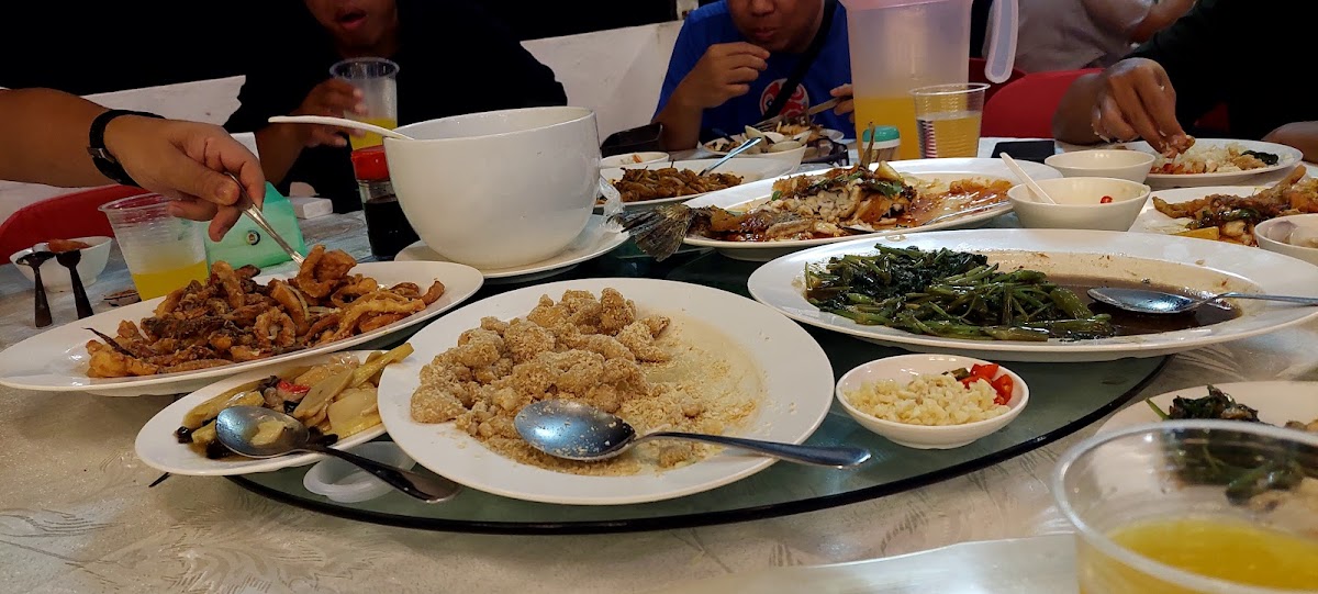 Beach Seafood Restaurant - Photo 4