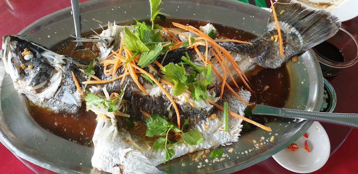 Beach Seafood Restaurant - Photo 7