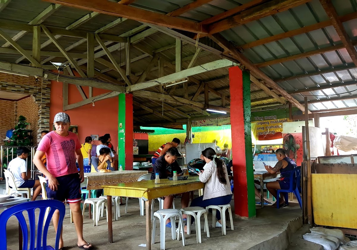 R and V's Lomi House