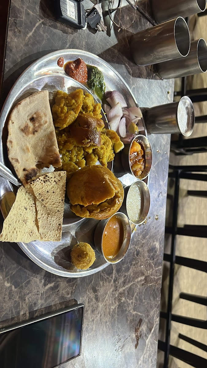 Gopika Restaurant Ujjain - Photo 4