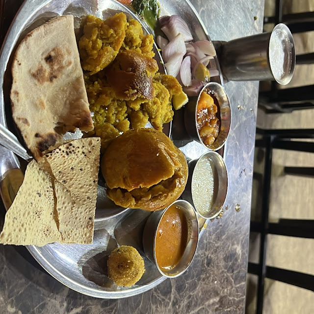 Ladoo Bafla Thali