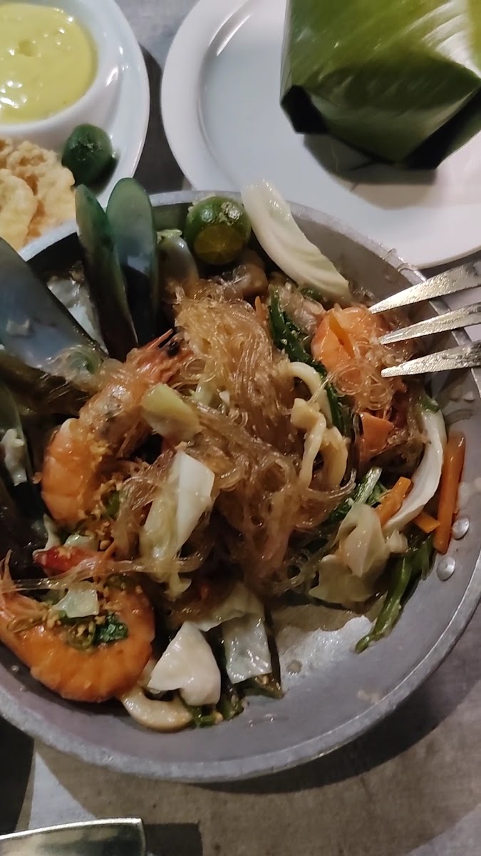 Seafood Island’s Crab House - Photo 1