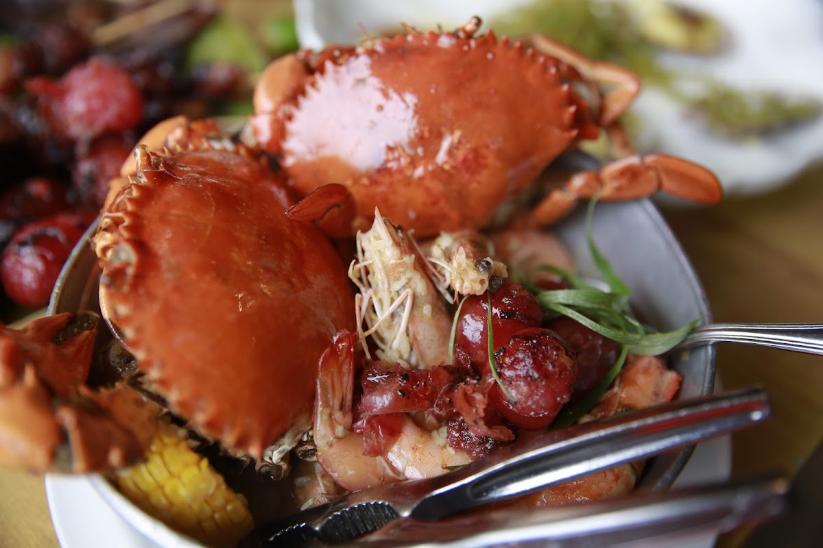 Seafood Island’s Crab House - Photo 5