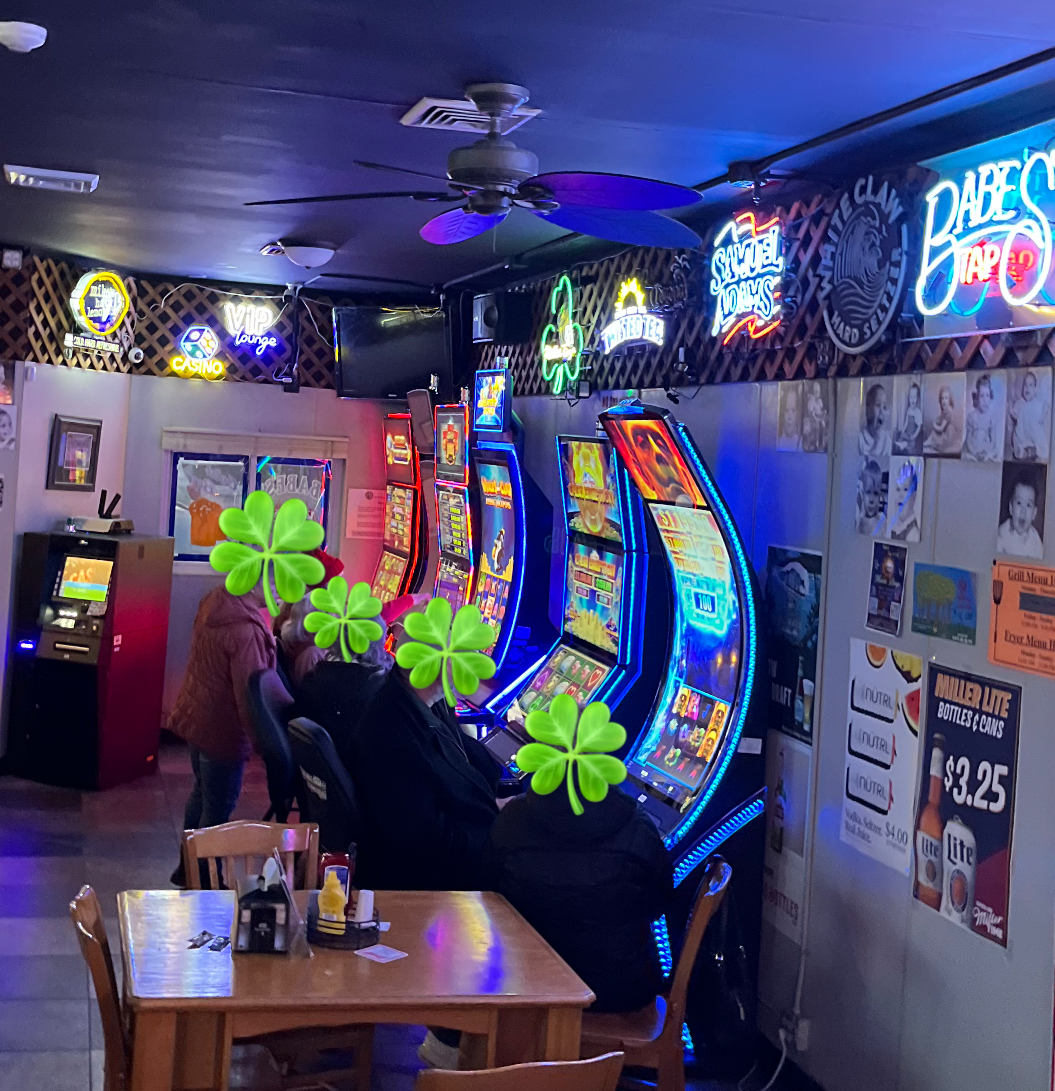 Babe's Tap & Grill - Photo 3