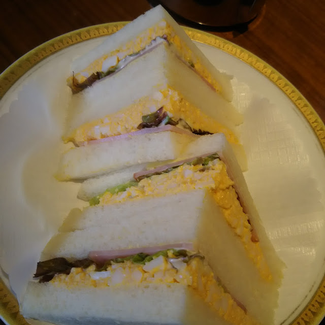 モーニングのサンドイッチ
