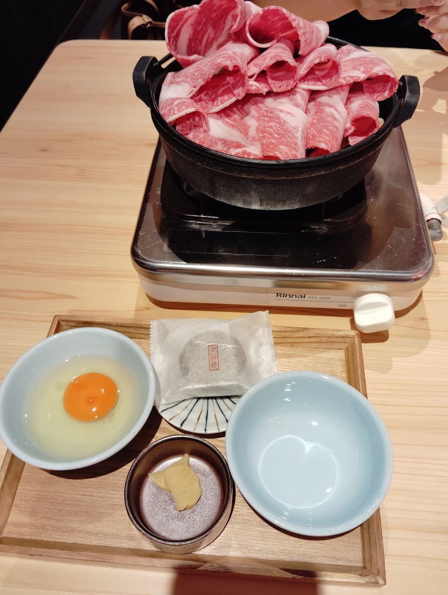 SUKIYAKI FUJIMOTO - Photo 4