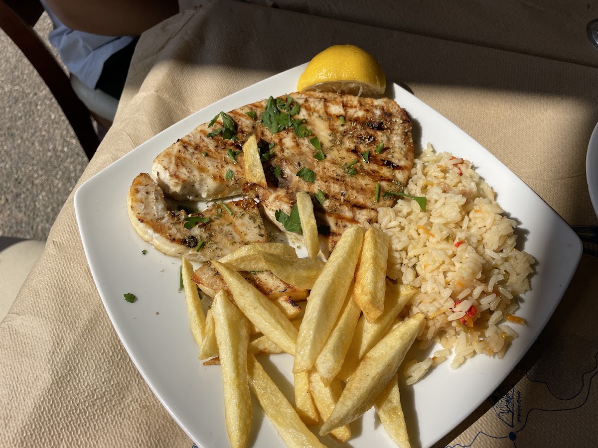 Paradise Restaurant - Photo 3