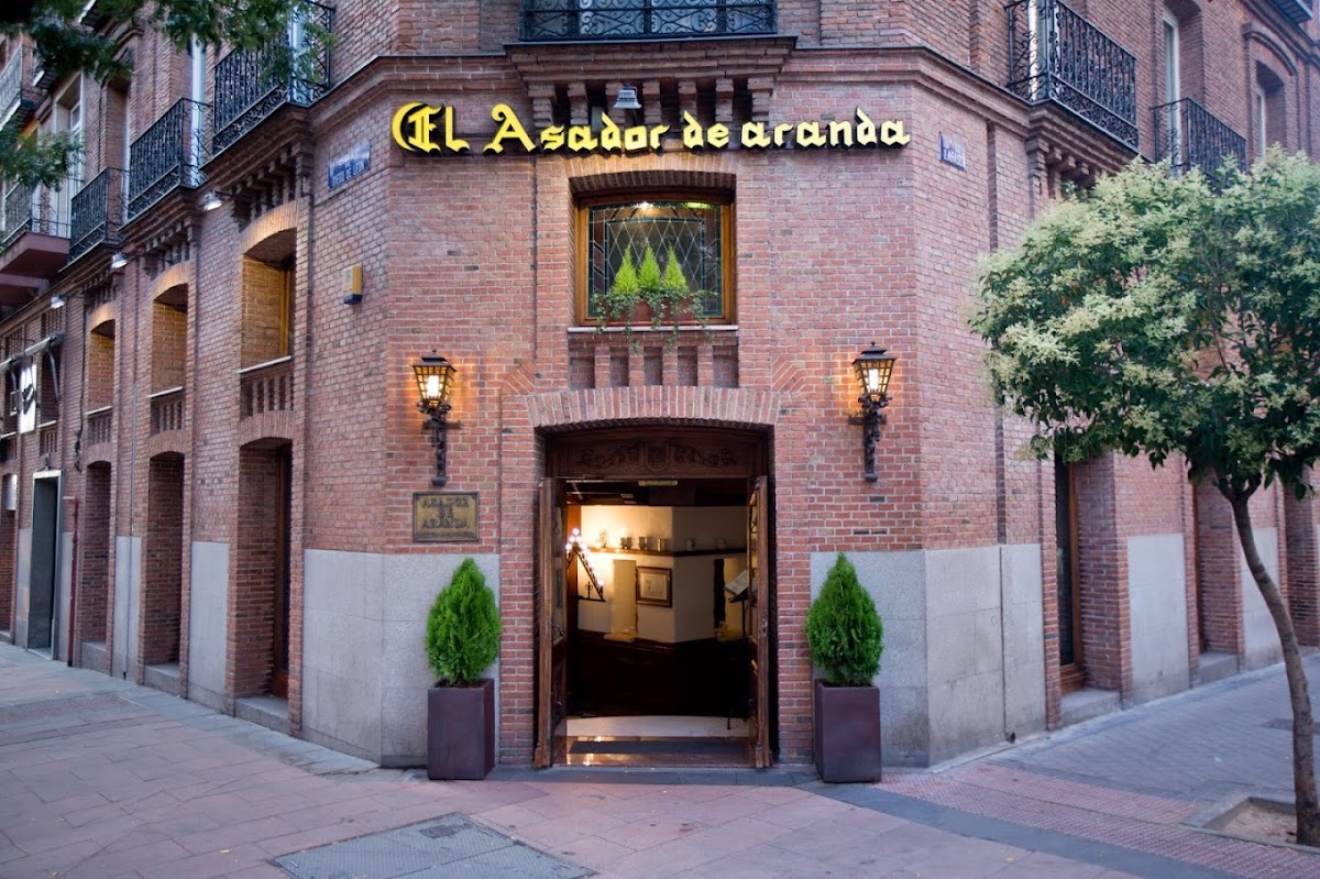 Asador de Aranda Diego de León Asador de carne en Madrid - Photo 3