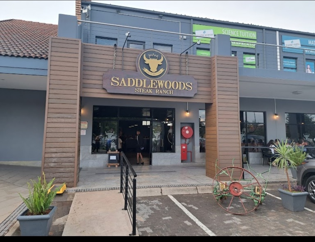 Saddlewoods Steak Ranch - Photo 3