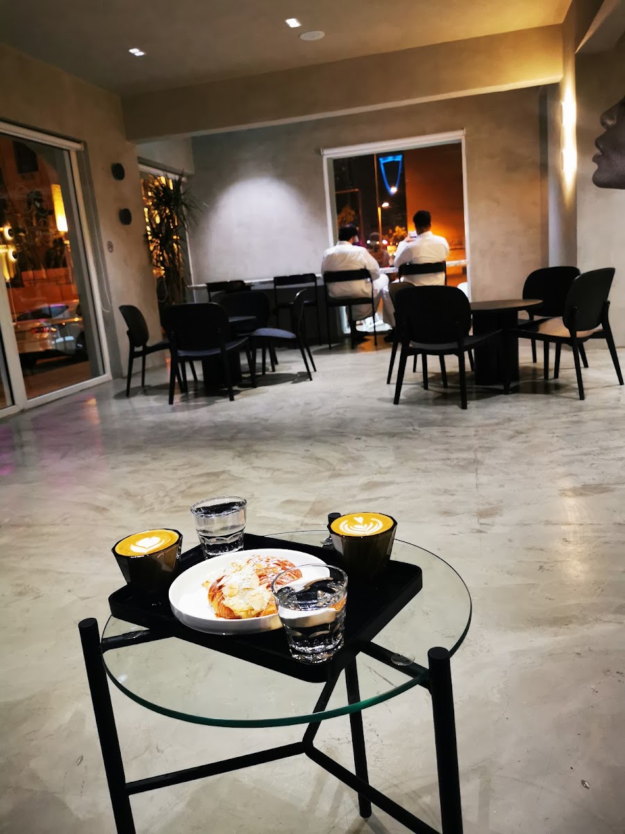 BOSS.CO ROASTERY - Photo 5