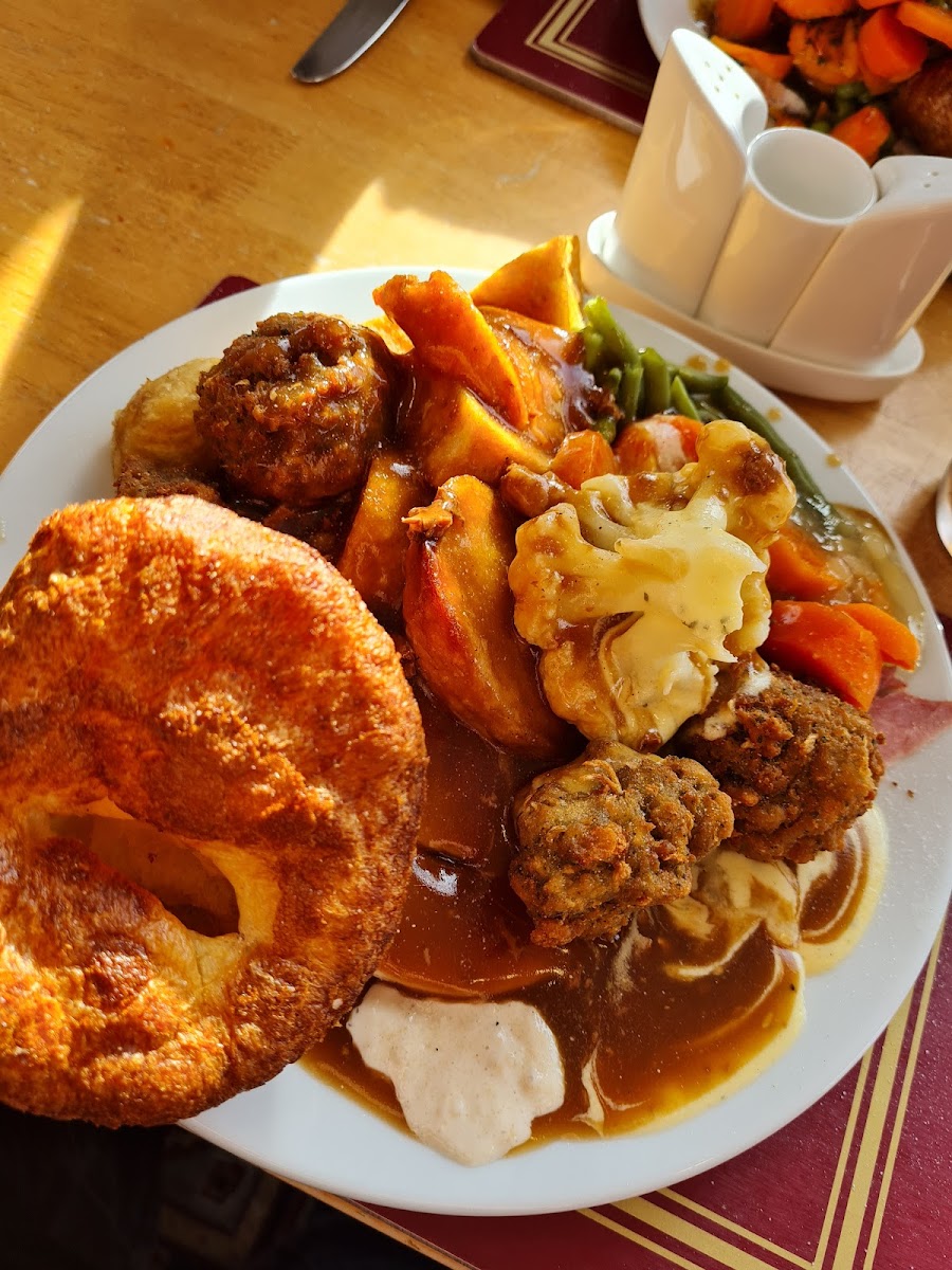 Uncle Tom's Pub & Restaurant - Photo 5