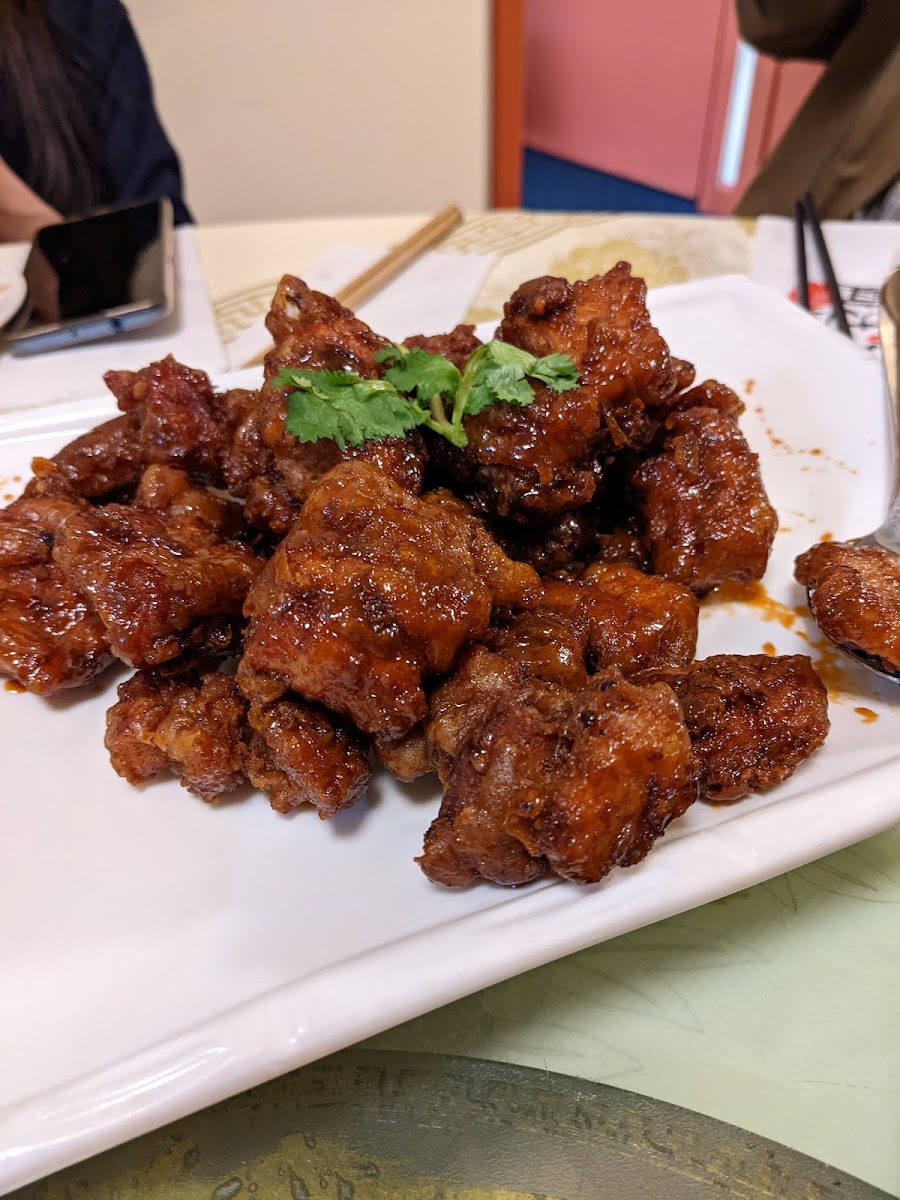 The Lucky Chinese Restaurant - Photo 9