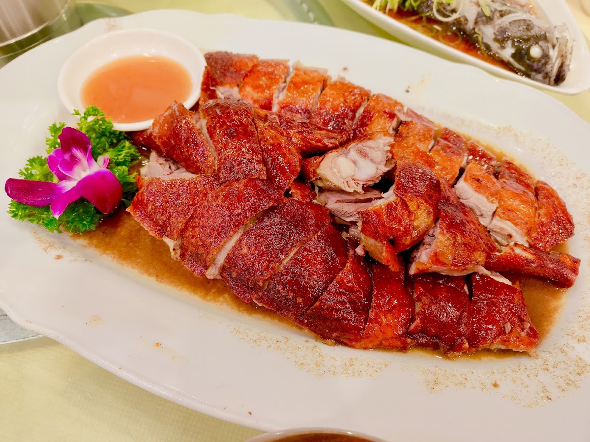 The Lucky Chinese Restaurant - Photo 2
