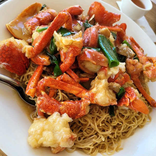 Lobster with Noodles