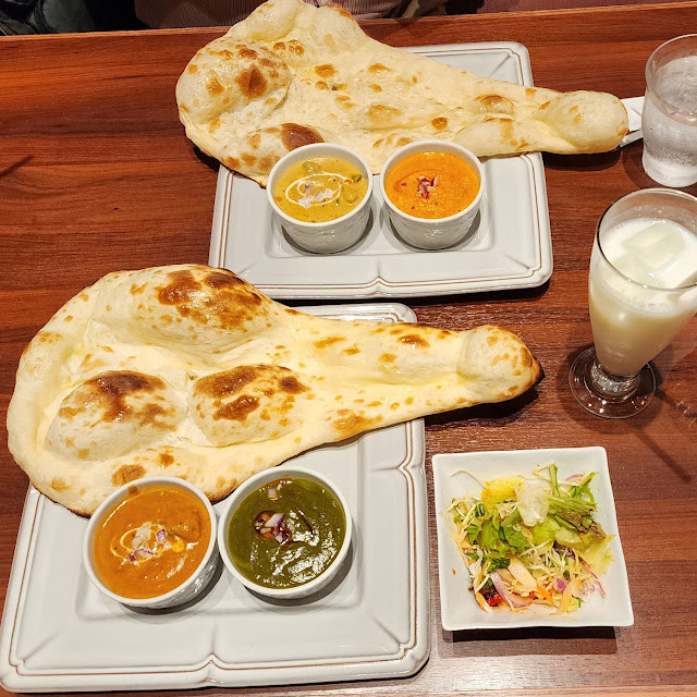 チキンカレー ほうれんそうカレー ナン
