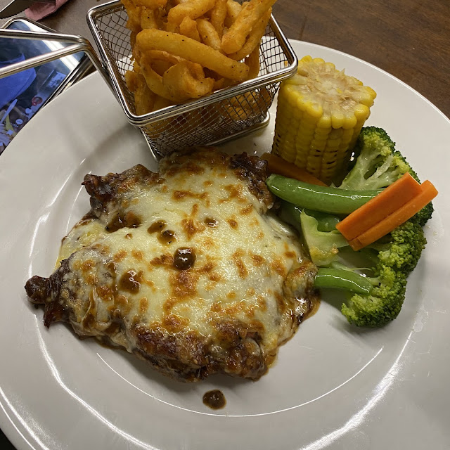 Cheesy Pepper Grilled Chicken Chop