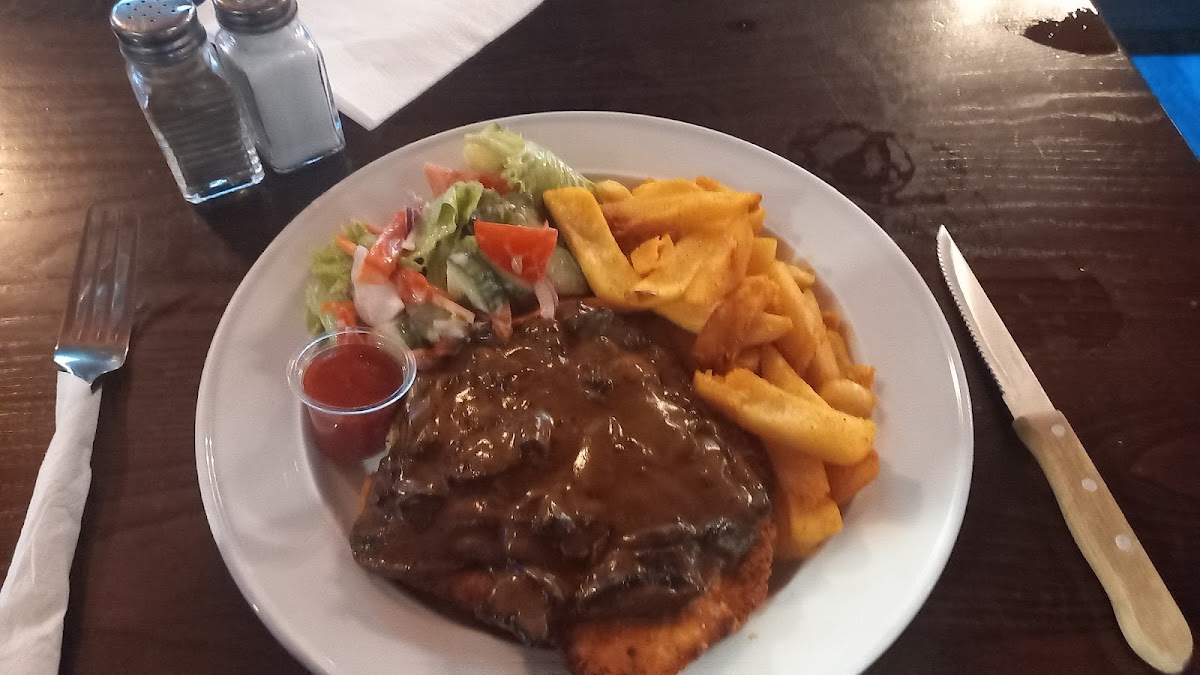 Bills Bar & Bistro - Photo 1