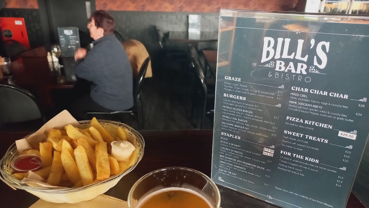 Bills Bar & Bistro - Photo 4