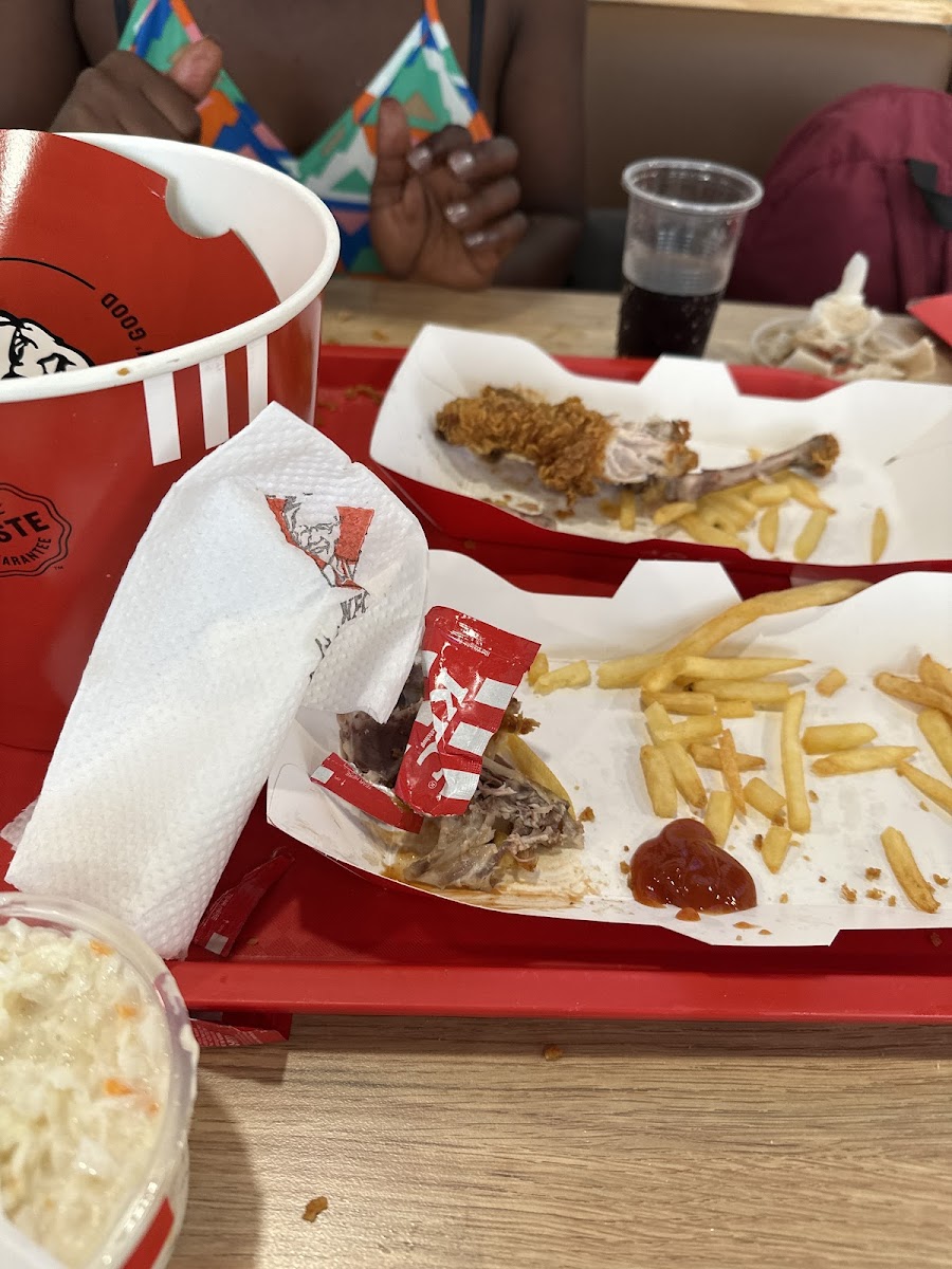 KFC Bulenga - Photo 7