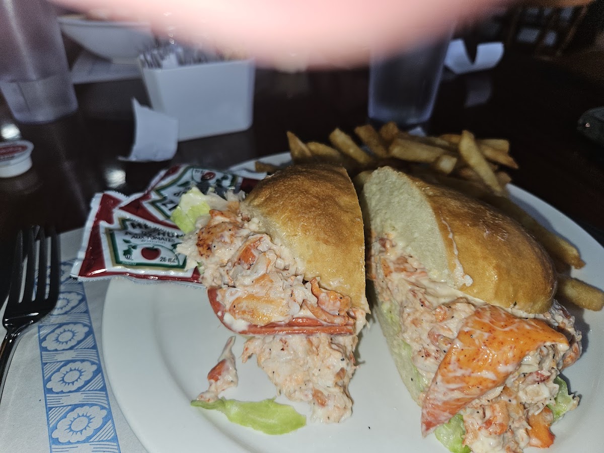Charlene's Family Restaurant - Photo 5