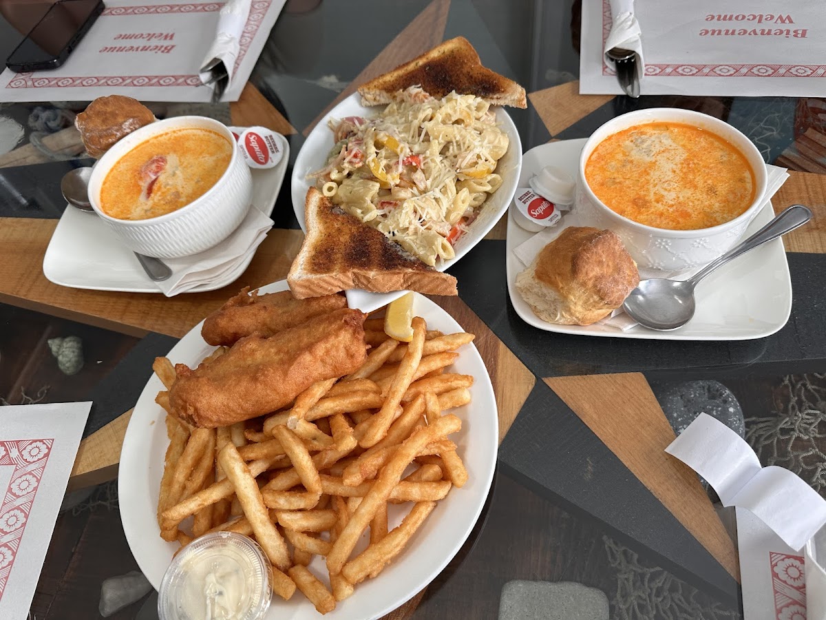 Charlene's Family Restaurant - Photo 6