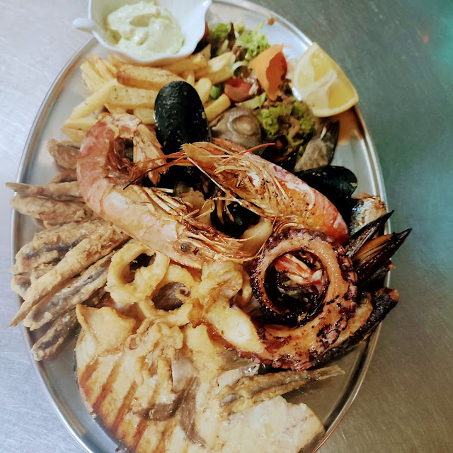 Mixed Fish Plate for 2